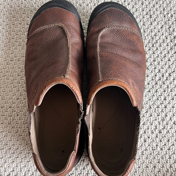 KEEN mens size 15 slip on leather shoes - Picture 8 of 8